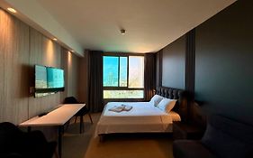 Carmel Holiday Apartments